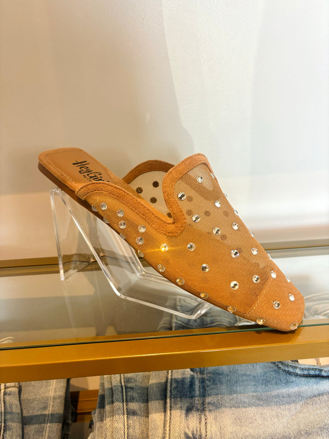 TO DIE FOR MULES - Camel