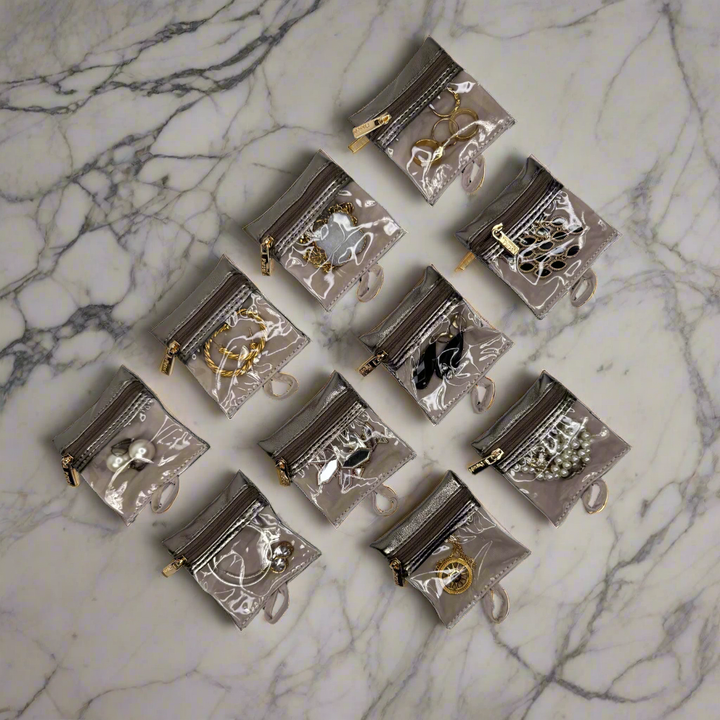 Oprah's Favorite Things 2021 - Ultra Jewelry Case - Bronze