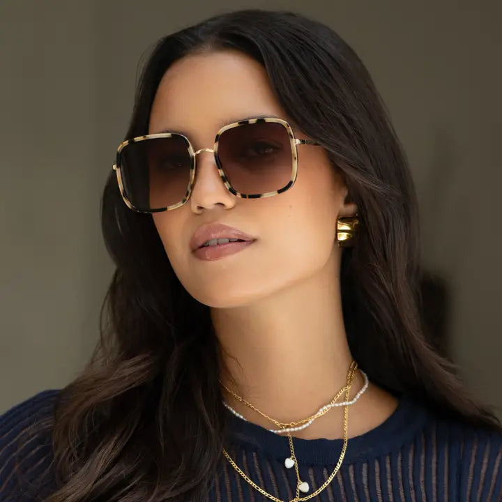 Cosmo Sunglasses in Milky Tortoise - Freyrs