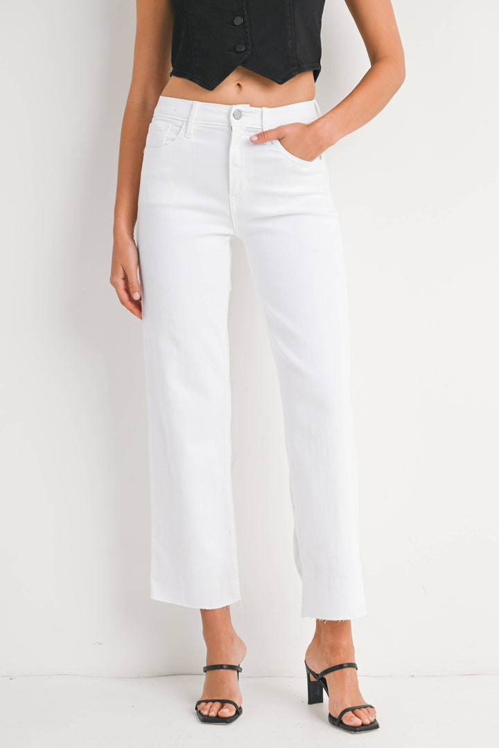 Classic Straight Jeans in Optic White