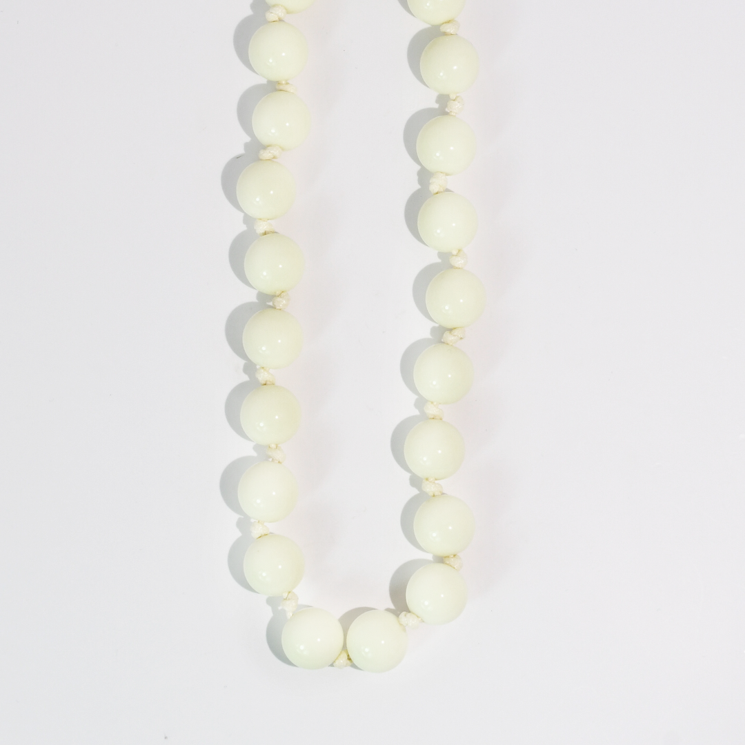 Bubblegum Beads Necklace: White