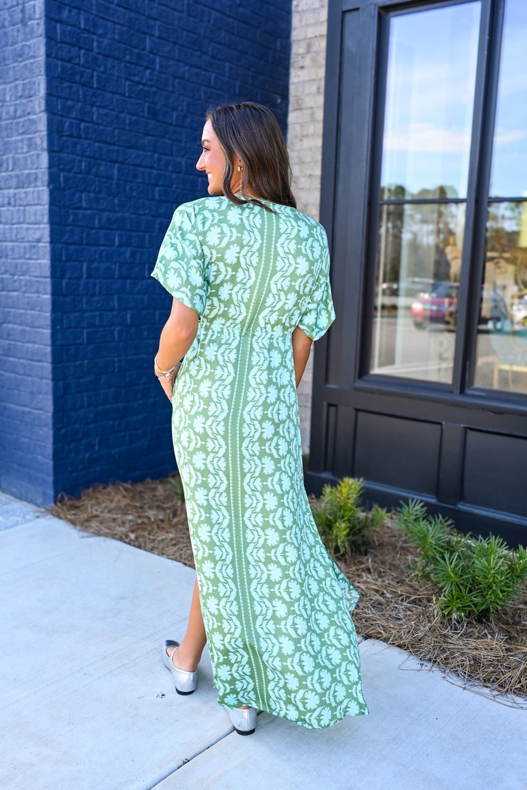 Pia Caftan in Marlie Matcha