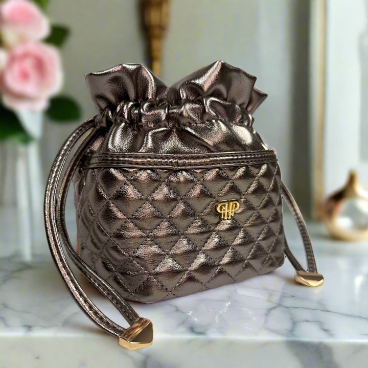 Oprah's Favorite Things 2021 - Ultra Jewelry Case - Bronze