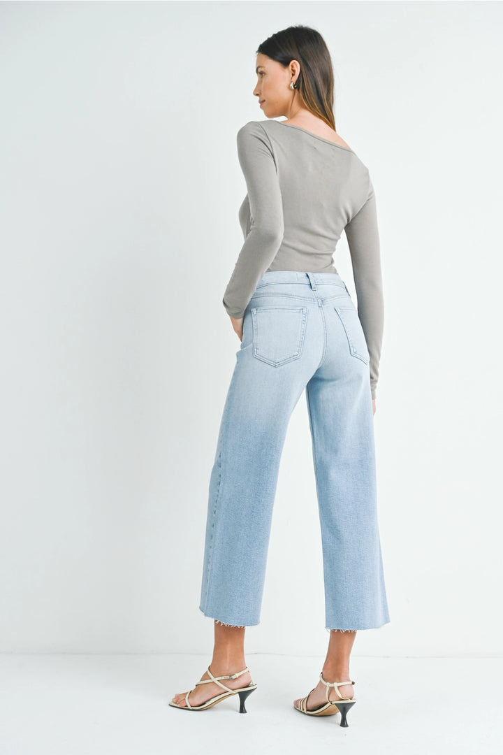 Scissor Cut Wide Leg Light Wash Jeans
