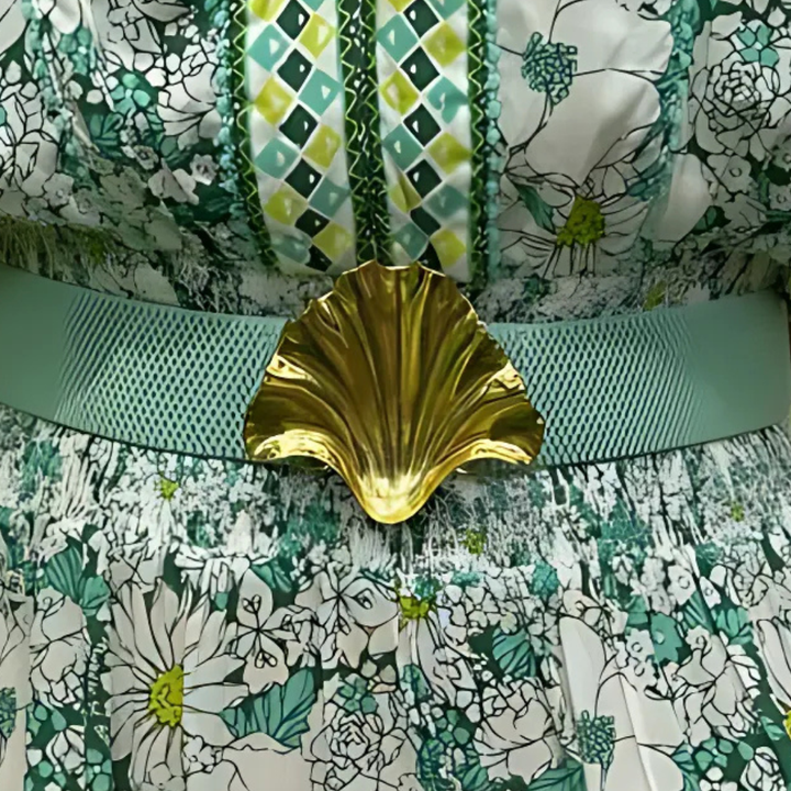 Clamshell Artisan Interchangeable Belt Buckle w/ Gold Finish