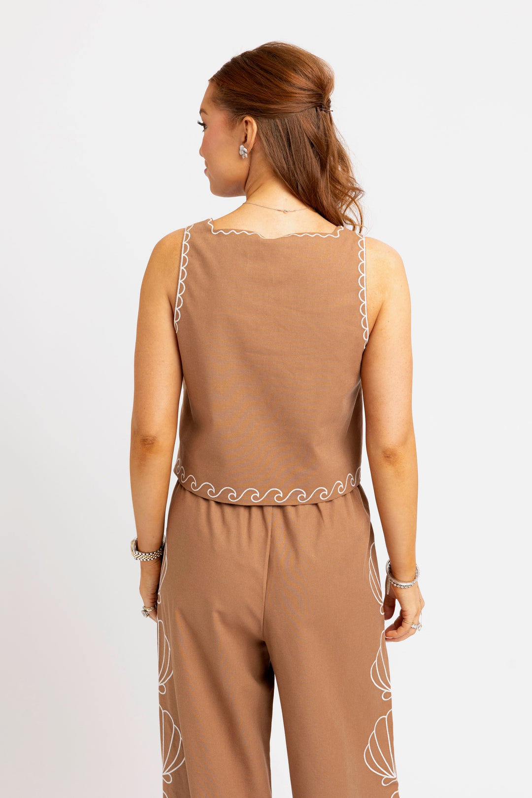 Shell Embroidered Tank Set