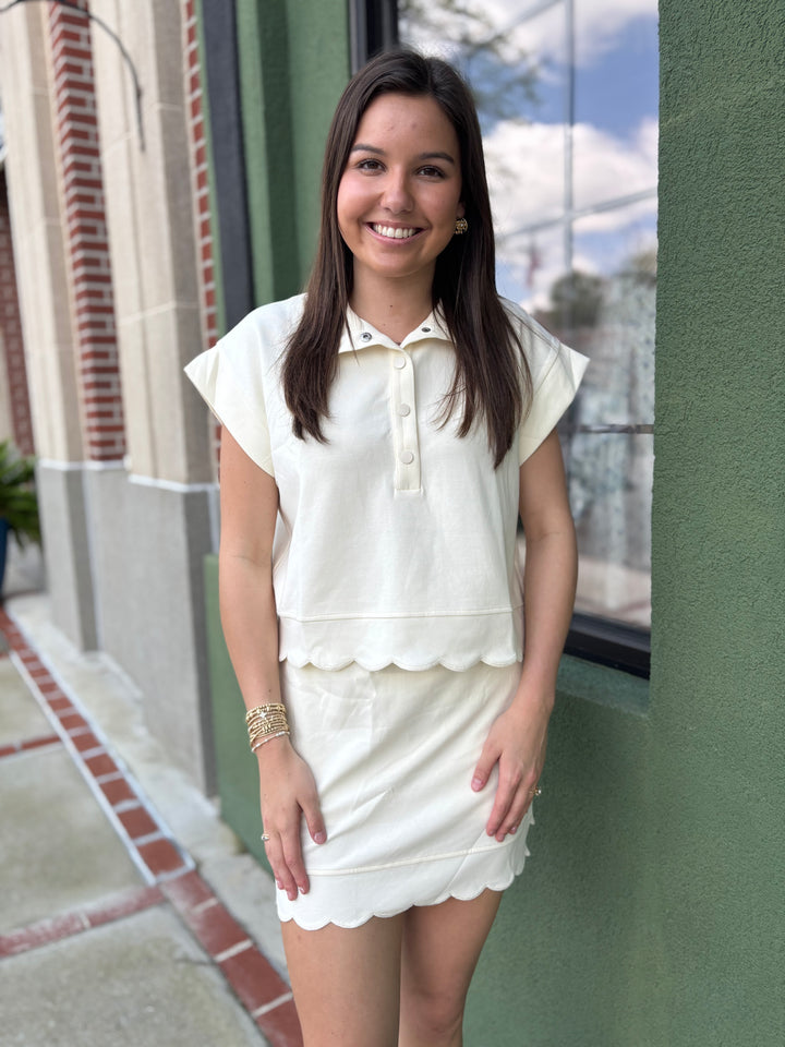 Cream Scalloped Set