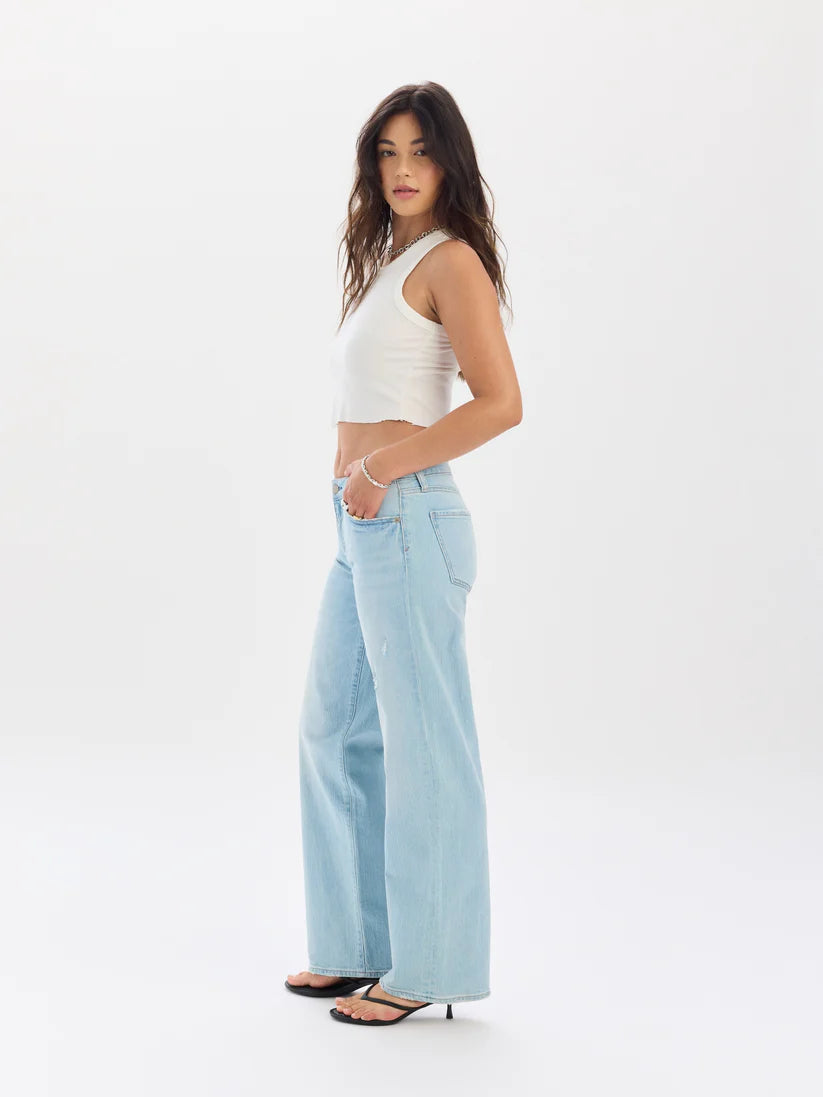 Keeper Low Rise Straight Jeans in All Out - Daze Denim