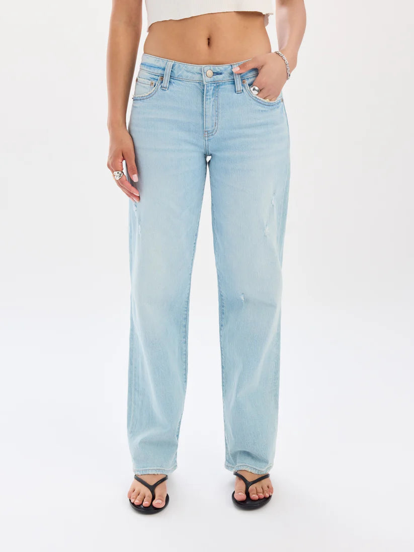 Keeper Low Rise Straight Jeans in All Out - Daze Denim