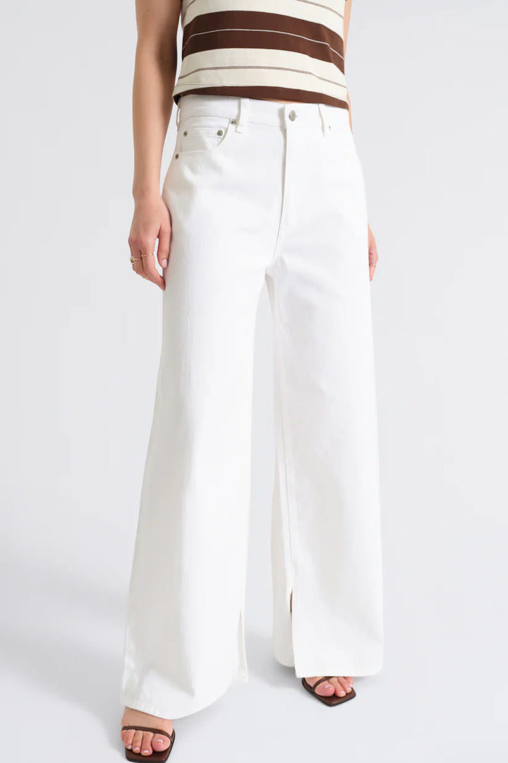 Wanderer Mid Rise Wide Leg Pant in Lamb - Daze Denim