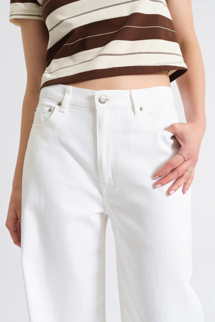 Wanderer Mid Rise Wide Leg Pant in Lamb - Daze Denim