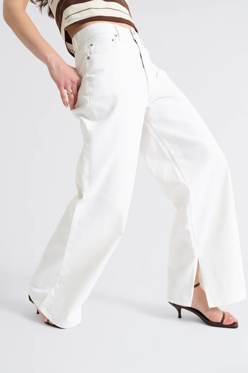 Wanderer Mid Rise Wide Leg Pant in Lamb - Daze Denim