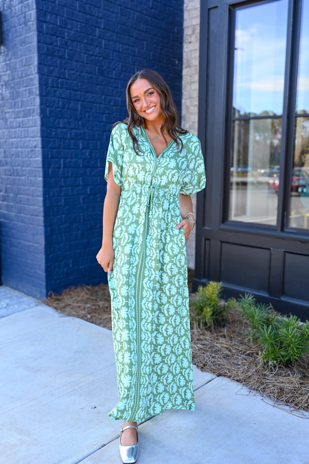 Pia Caftan in Marlie Matcha