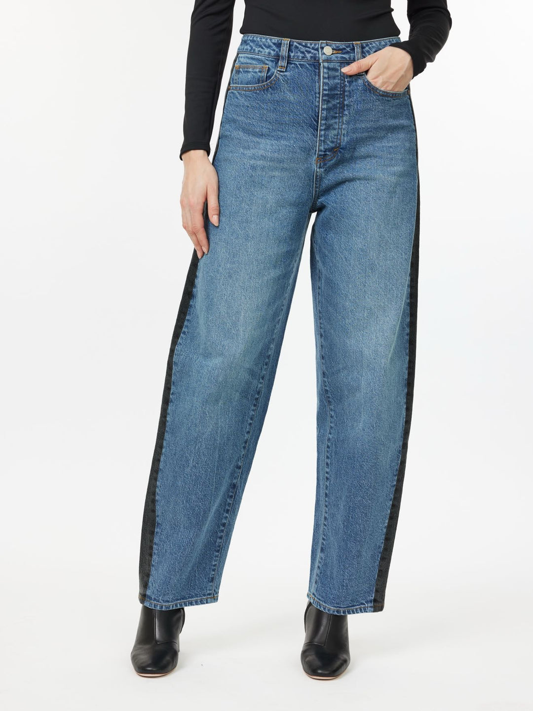 Two-Tone Ankle Barrel Jeans