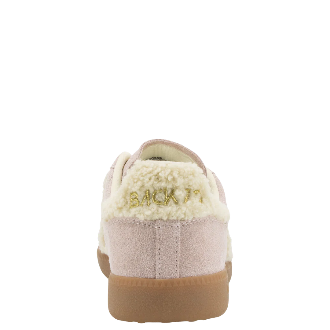 Back 70 Cloud 6N Sneakers in Pink