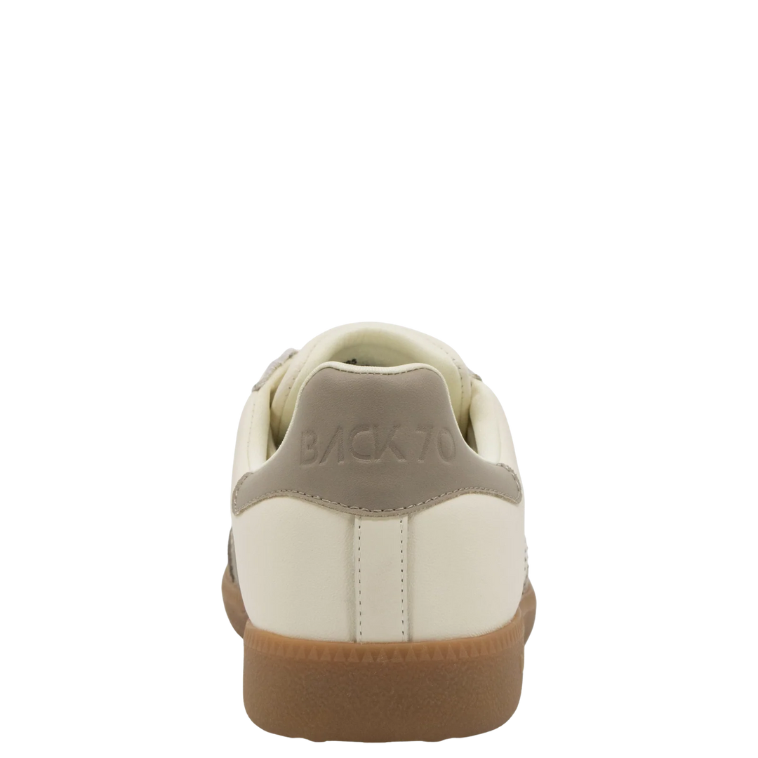 Back 70 CLOUD NM in MILK TAUPE Sneakers