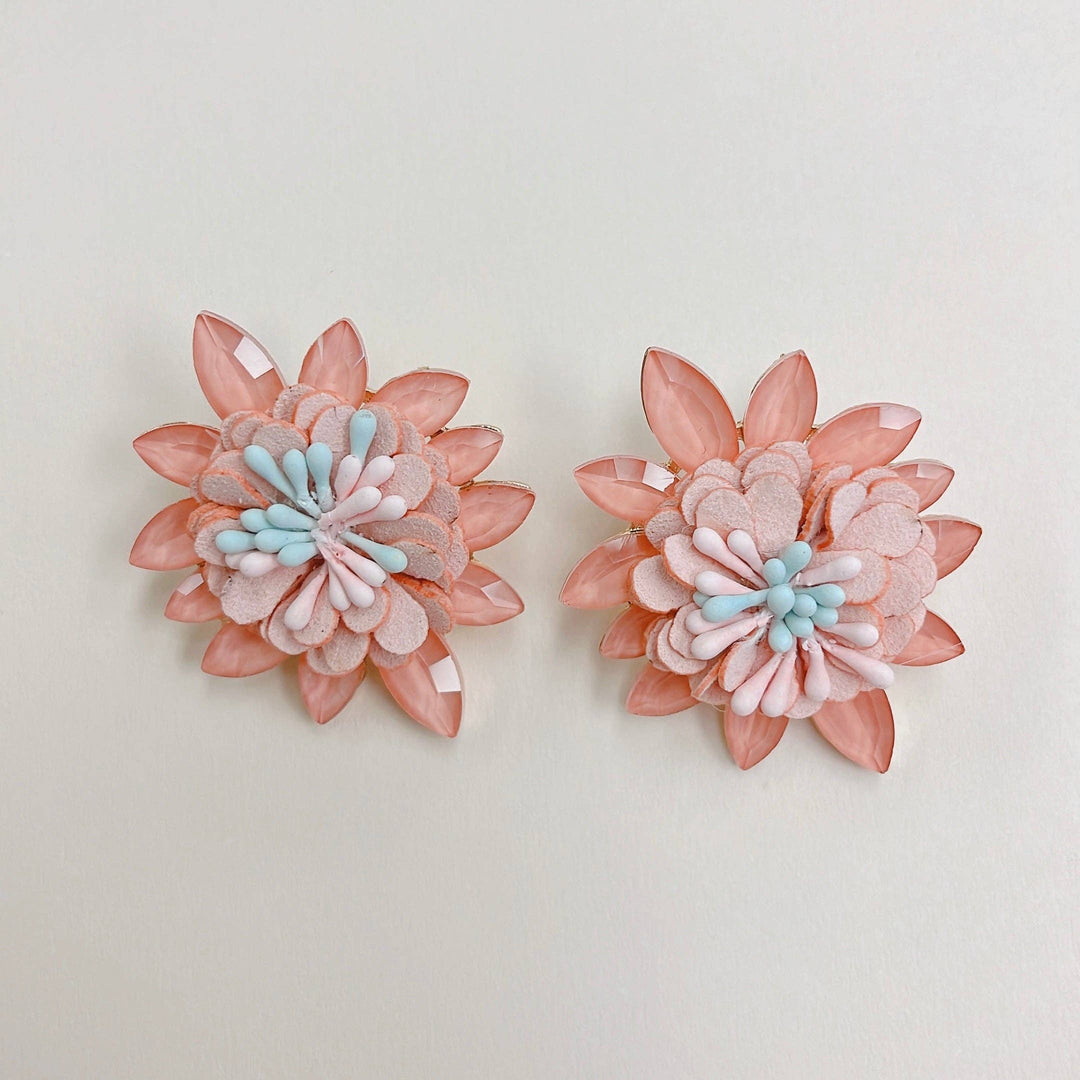 Oversize peach stud