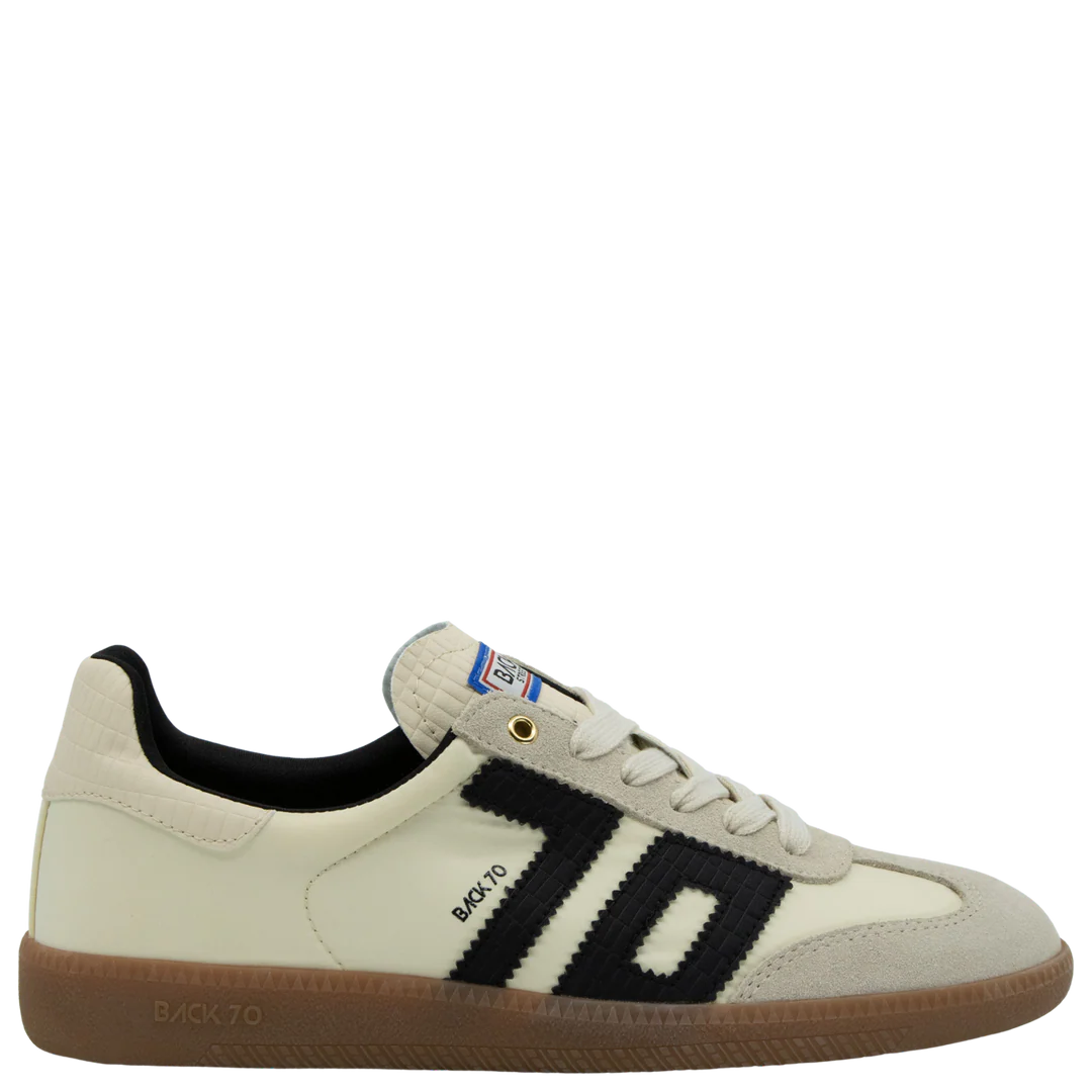 Back 70 - Ghost in Beige and Black