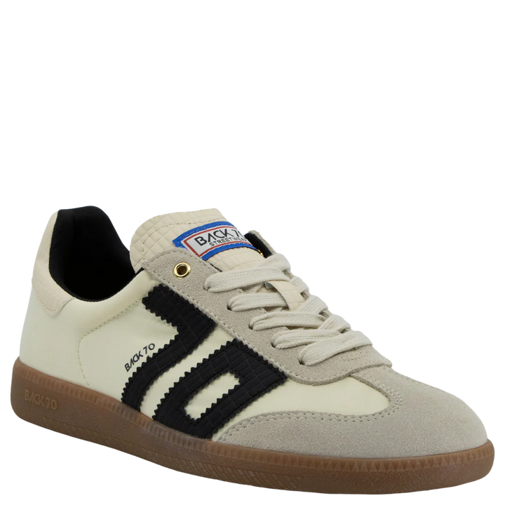 Back 70 - Ghost in Beige and Black