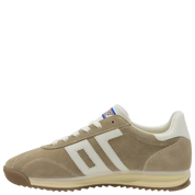 Back 70 Runner Sneakers in Tan