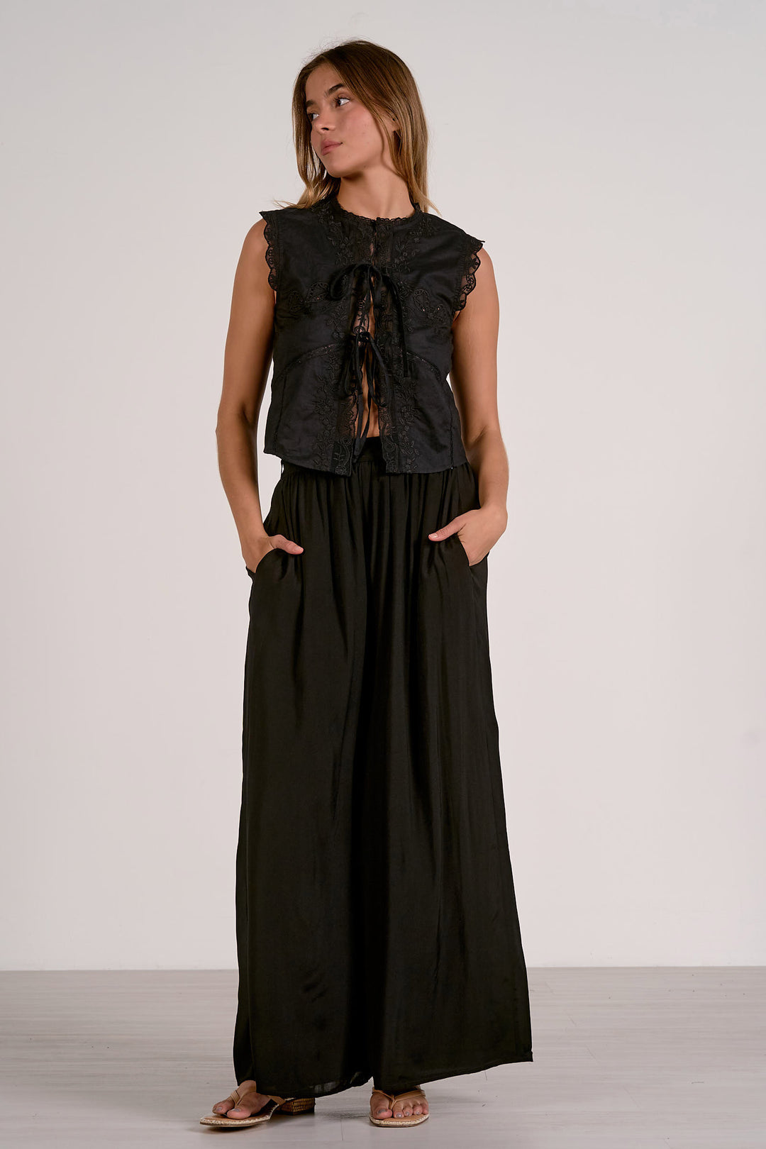 Sleeveless Fly Away Top