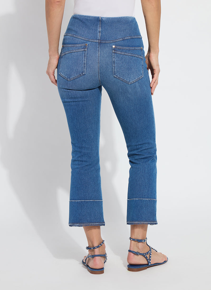 Dara Seamed Hem Crop Denim in Mid Wash