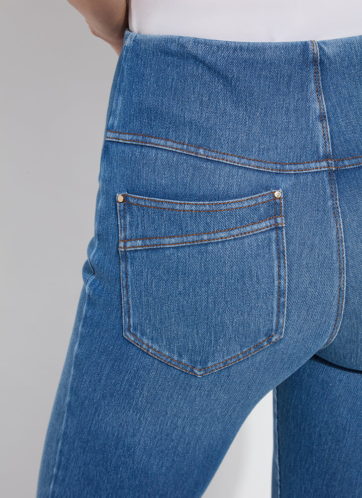 Dara Seamed Hem Crop Denim in Mid Wash